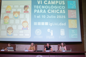 Inauguración del Campus Tecnológico para Chicas en el Auditorio de la UAL.