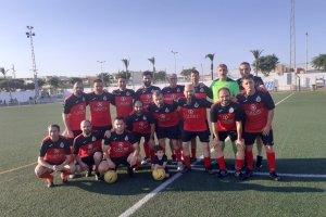 La selección del Bajo Andarax levantó la copa de campeón.