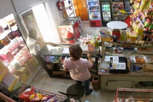 Imagen captada por las cámaras de seguridad del establecimiento.