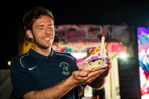Imagen de otra edición de 'The Burger Cup'.