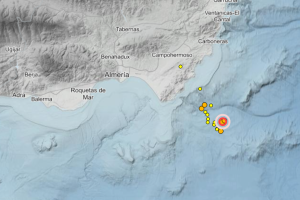 Mapa con el registro de las más recientes réplicas del gran terremoto de Cabo de Gata del pasado lunes.