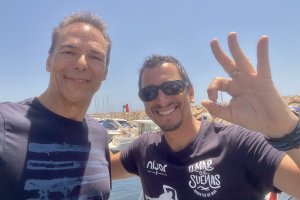 David Valverde “Chanquete” en el puerto de San José.