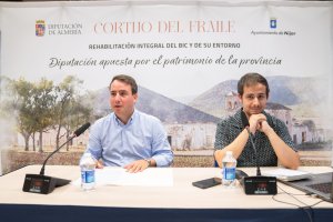Fernando Giménez y Carlos Corredera piden la participación ciudadana en la confección del futuro Cortijo del Fraile.