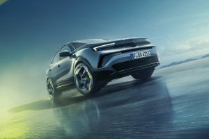 De la pista de rally a la carretera: Mokka GSE Rally es la inspiración para un extraordinario coche eléctrico producido en serie.