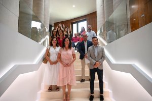 Foto de familia de los firmantes del convenio