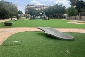 Así se puede ver el Parque de Villablanca después de la actuación de mejora por parte de parques infantiles.