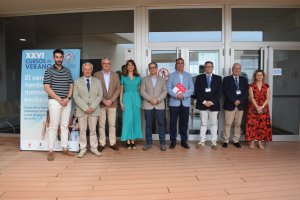 Representantes de la Cátedra HLA Mediterráneo y la Asociación de Organizaciones de Productores de Frutas y Hortalizas de Almería, COEXPHAL, así como de la UAL, durante la inauguración.