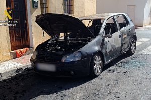 Archivo de la Guardia Civil de uno de los vehículos dañados.
