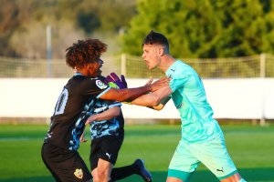 Obón en su etapa en el Almería donde crecía como buen portero.