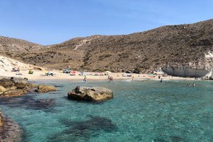 Cala de Enmedio en el Parque Natural de Cabo de Gata-Níjar