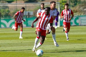 Soko quiere jugar de '9' pero sus números no son los de Luis Suárez.