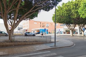 Calle Olula con calle Las Alpujarras, zona en la que se ejecutarán los trabajos de mejora de la red de abastecimiento.