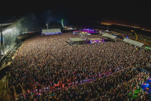 El año pasado Dreambeach atrajo a más 120.000 personas, de las cuales el 70% vino de fuera de la provincia.