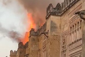Incendio en la Mezquita de Córdoba.