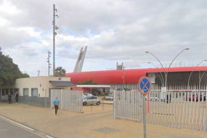 Antiguas taquillas de acceso a tribuna en las que ocurrió el robo.