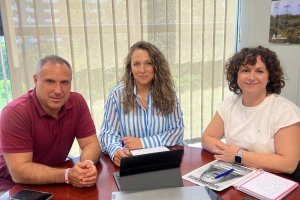 La delegada Rebeca Gómez, en la reunión sobre la prevención de conflictividad juvenil.