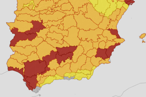 Mapa de la Aemet con los avisos activos por la ola de calor.