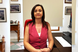 La alcaldesa arboleana, Pepa Rodríguez, en su despacho.