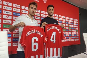 André Horta y Nelson Monte, en la pasarela del Almería.