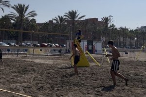 Torneo de Feria de Vóley Playa, que se celebra en El Palmeral.