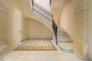 Imagen del recibidor de la exclusiva vivienda.