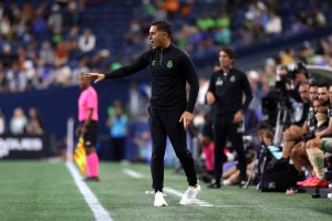 Francisco al mando del Santos Laguna para lanzarlo en la MXL de México.