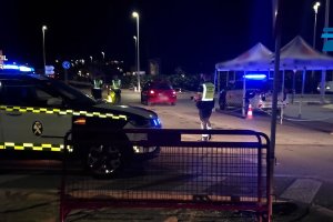 Puesto del subsector de Tráfico de la Guardia Civil para controlar los coches en Feria.