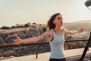 Chuti368, durante la grabación del videoclip de su canción Mariposas.