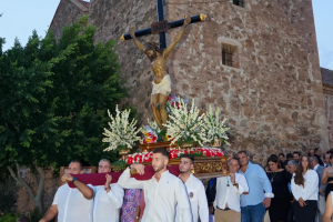 Momento de la procesión del Cristo de Luz en la Villa de Vícar.
