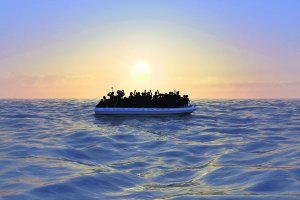 Imagen de archivo de una patera.