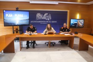 María Herminia Padial haciendo balance del verano en El Ejido.