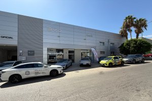 Instalaciones de BYD en calle Mercurio de Huércal de Almería