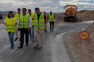 Mejoras en la carretera que une San Roque con Oria.