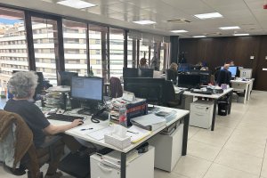 Funcionarios en la antigua sede de Cajamar.