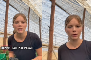 La influencer almeriense AgroSamanta, en uno de sus vídeos.