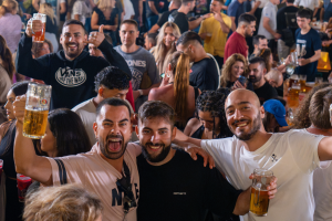 El gran ambiente que se respira en el Oktoberfest Almería.