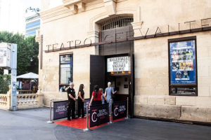 El Teatro Cervantes ha sido durante dos días un punto de encuentro y discusión con para los mejores expertos nacionales e internacionales en vacunas.