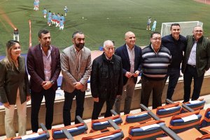 Foto de familia de la primera edición del torneo.