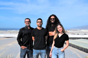 Saturnino González con parte del equipo de Agualytics