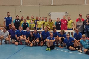 Foto de familia del XVIII Memorial Mari Ángeles y Carmelo.