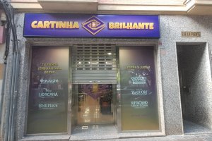 Fachada del local de Cartinha Brillhante en la Rambla.