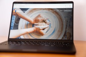 La web de ‘Talento Almeriense' pone al alcance de los internautas el arte manufacturado en Almería.