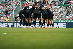 El Almería, haciendo la piña en el Nuevo Arcángel.