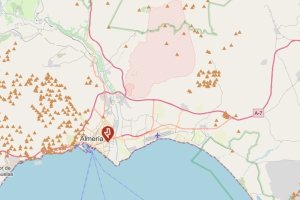Mapa de incidencias de Endesa, con las dos averías que han provocado un apagón en Almería capital.