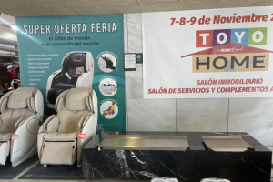 Casas, reformas y coches reunidos en un mismo lugar.