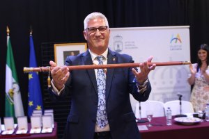 Ismael Torres, alcalde de Huércal de Almería, en su toma de posesión.