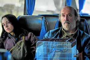 Javier Cámara y Carla Quílez en Yakarta.