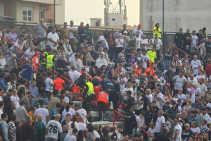 Los servicios de emergencias le han hecho la RCP en el Alfonso Murube pero no se ha podido hacer nada por su vida.