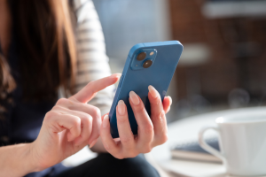 La versión reacondicionada del iPhone 13 permite acceder a tecnología premium con un precio más ajustado y menor impacto ambiental