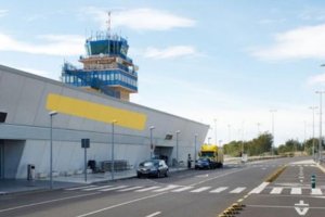 Imagen en la que se puede comprobar dónde colocará Aena el cartel de Aeropuerto de Almería